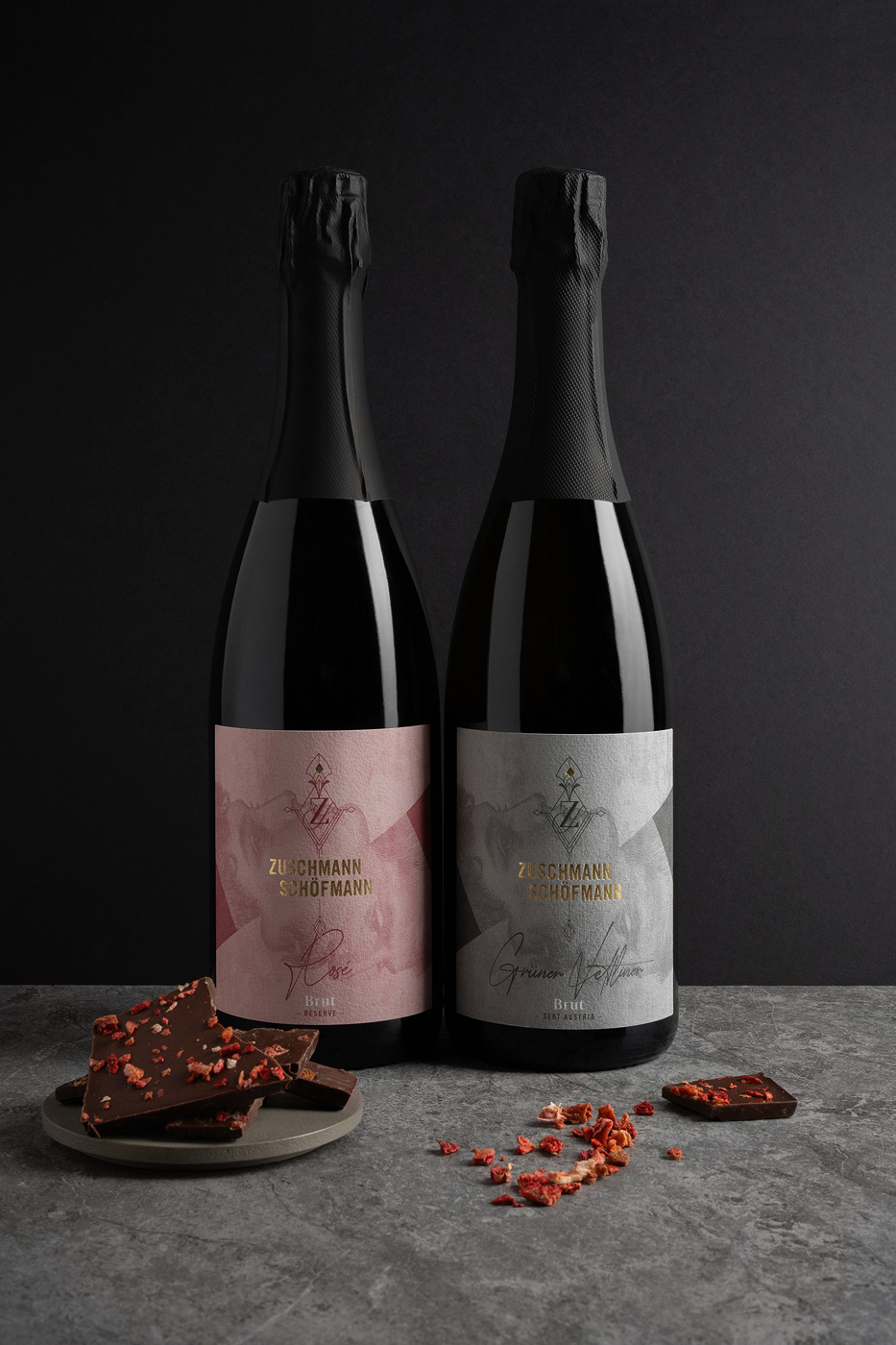 Titanweiss, Grafikstudio, Hanfthal, Weinviertel, Etikettendesign, Weingut-Zuschmann-Schöfmann, Weinflasche